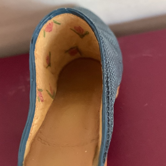 Just the Right Shoe - New - Picture 7 of 7